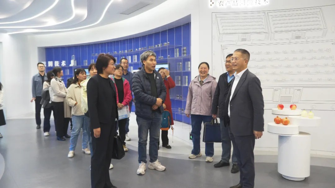 ������ũ�ֿ�ѧԺר��һ��ݰ���ƷɿƼ��ι�ָ������̽�ǻ�ũҵ��·��